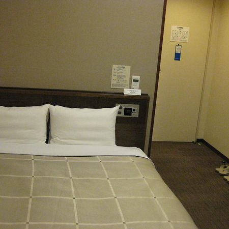 Hotel Route-Inn Higashimuroran Ekimae Bagian luar foto