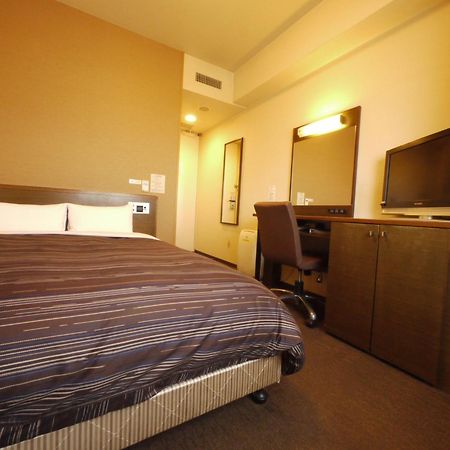 Hotel Route-Inn Higashimuroran Ekimae Bagian luar foto